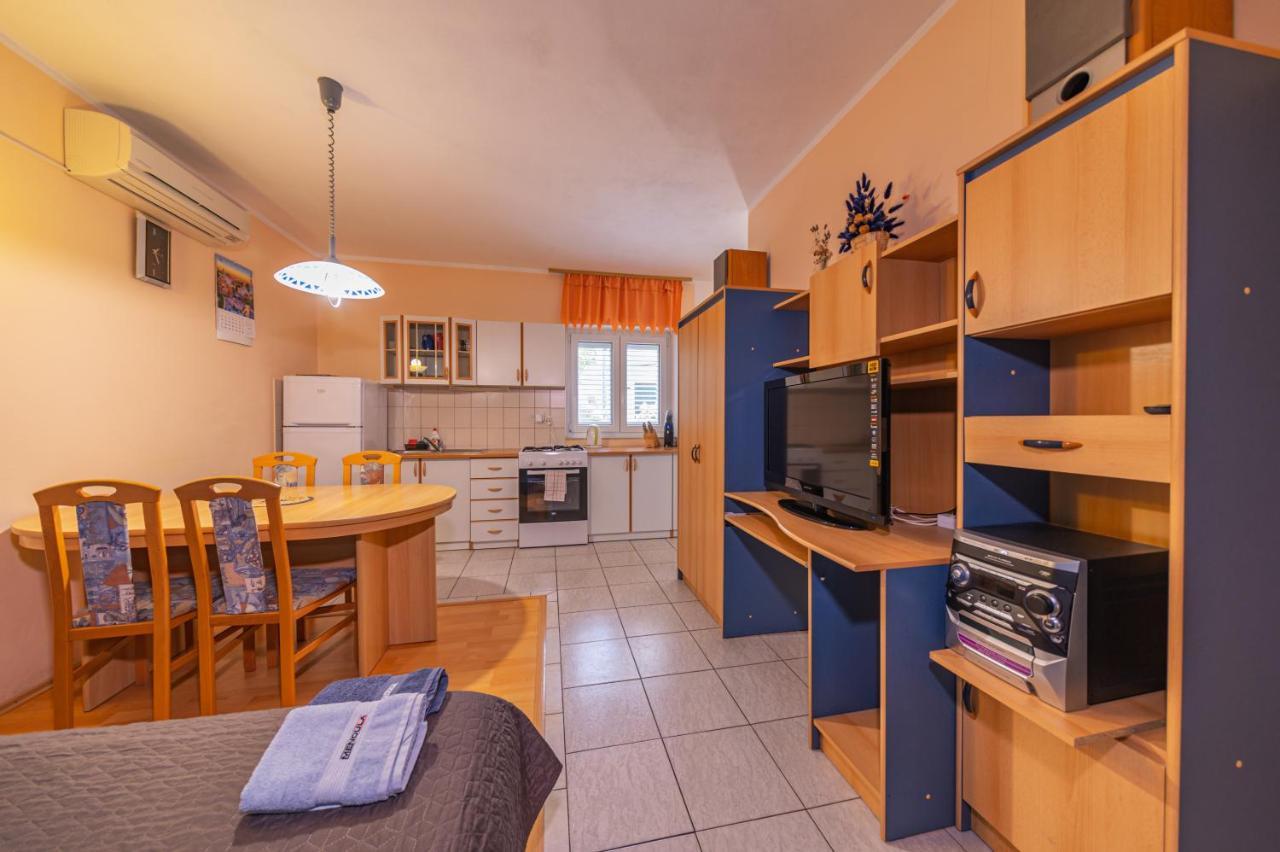 Apartmens Mendula Apartment Senj  Exterior photo